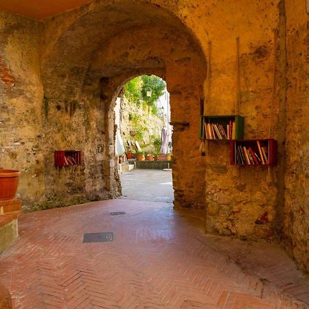 Casa Vacanze Le Tre Casette Ameglia Exteriér fotografie